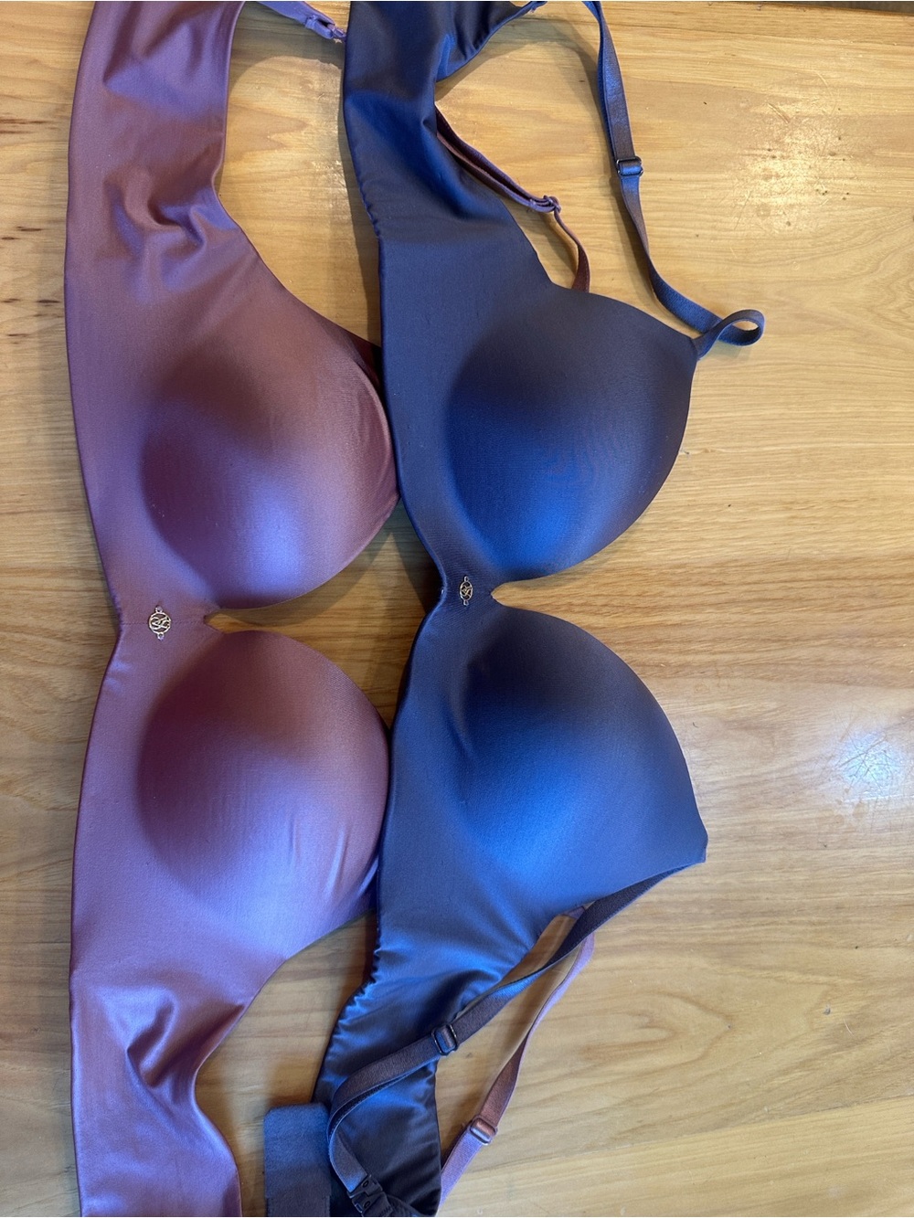 Victoria’s Secret So obsessed Smooth Wire Push-up Bras 36A